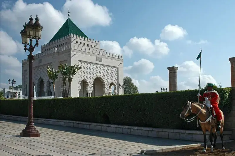 Día 14 · Chefchaouen – Kenitra – Rabat – Casablanca · Ruta de 15 días desde Casablanca al Desierto